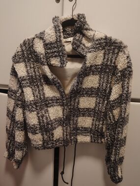 HYFVE SM Checkered Sherpa Zip Jacket - Cream & Gray